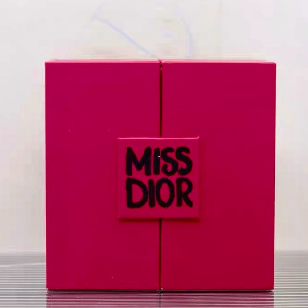 Dior Miss Dior Essence - Picture 2 of 4